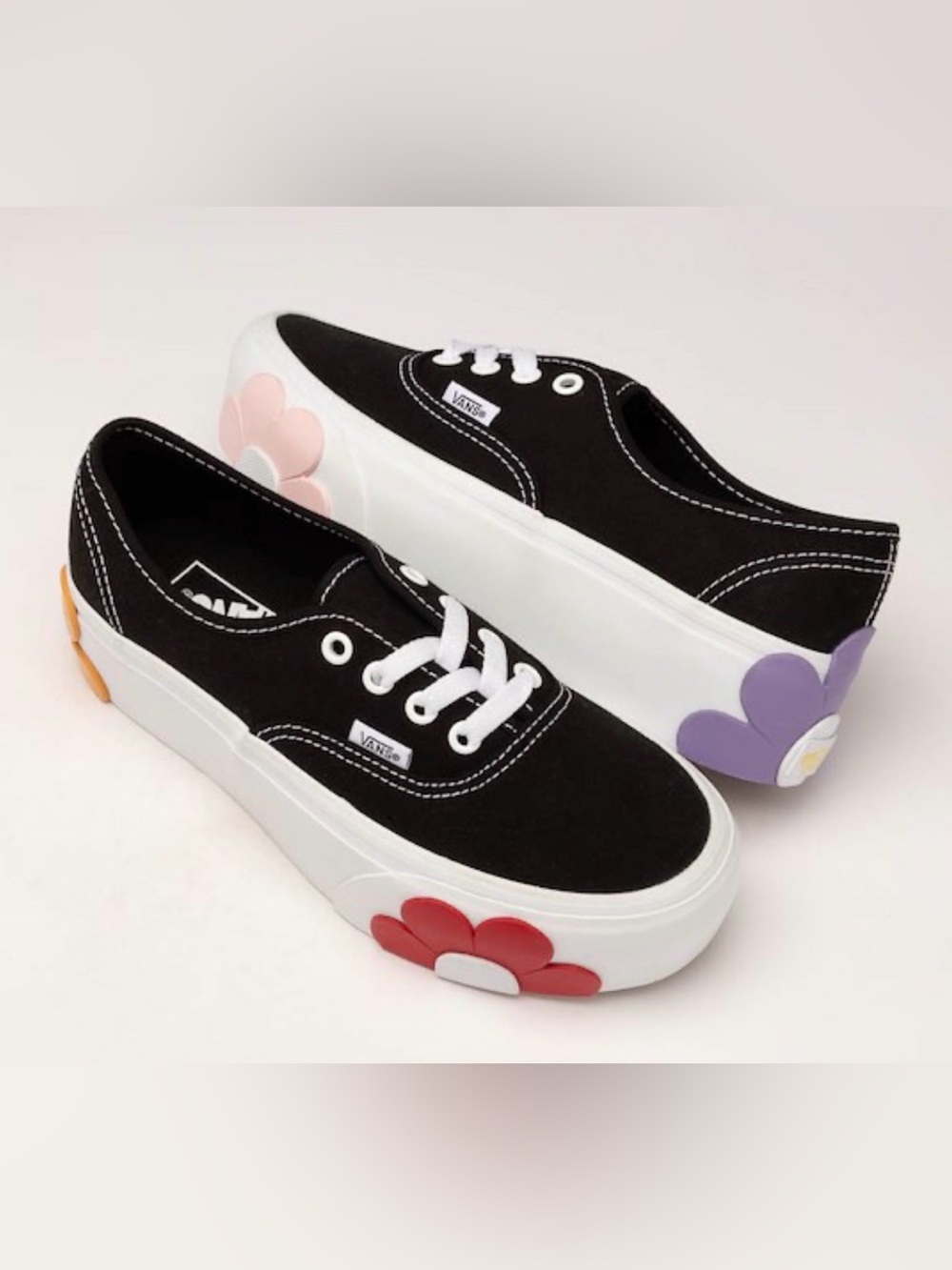 🌼🌸 VANS AUTHENTIC STACKFORM FLORAL BLACK 🌼🌸